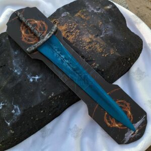 life-size-48in-holy-moonlight-sword-metal-replica-bloodborne-greatsword-ludwigs-moonlight-blade-full-metal-video-game-prop